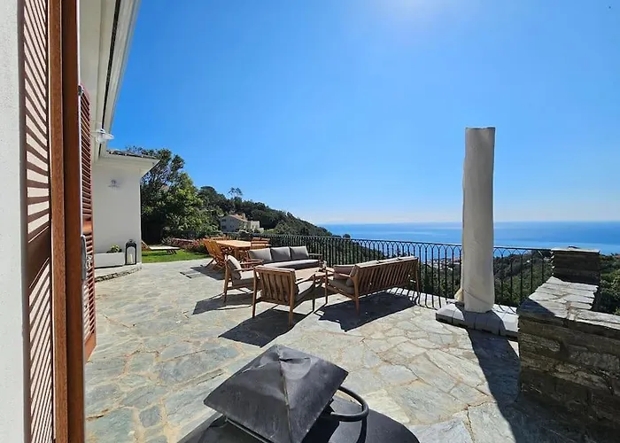Villa Prestige Avec Piscine - Dans Les Hauteurs De Bastia (Corsica)
