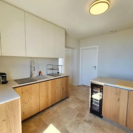 Prestige Avec Piscine - Dans Les Hauteurs De Villa