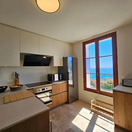 Prestige Avec Piscine - Dans Les Hauteurs De Villa Bastia (Corsica)