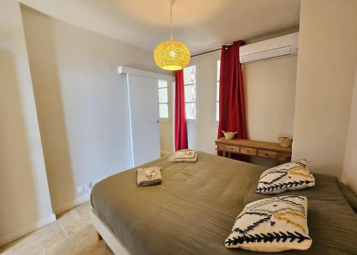 Prestige Avec Piscine - Dans Les Hauteurs De