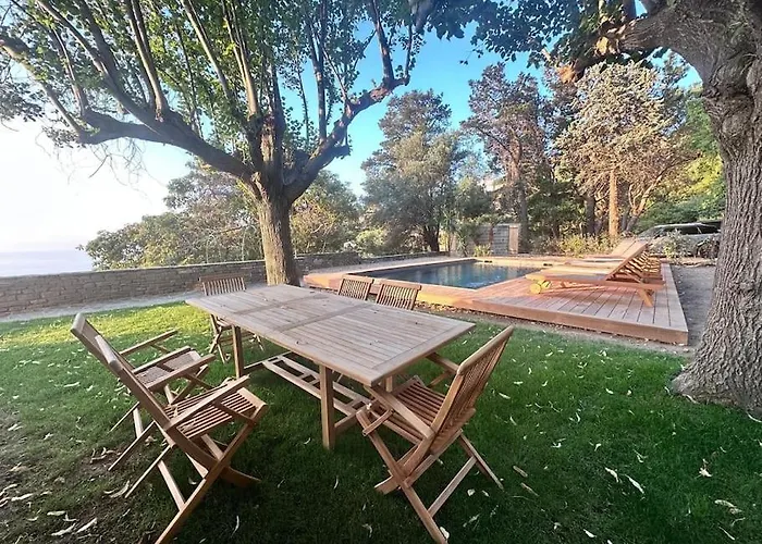 Prestige Avec Piscine - Dans Les Hauteurs De בסטיה